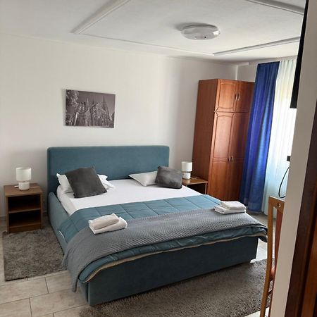 Hotel Arena Nikic Ossero Esterno foto