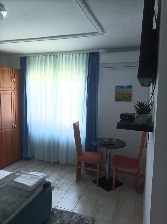 Hotel Arena Nikic Ossero Esterno foto