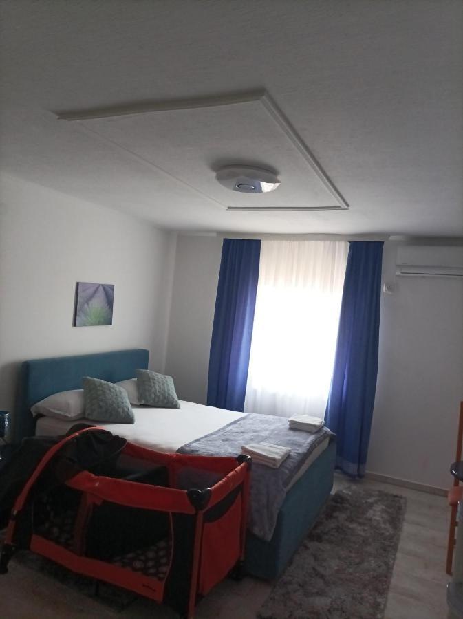 Hotel Arena Nikic Ossero Esterno foto