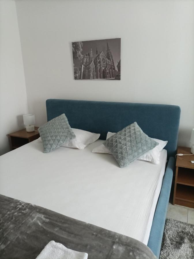 Hotel Arena Nikic Ossero Esterno foto