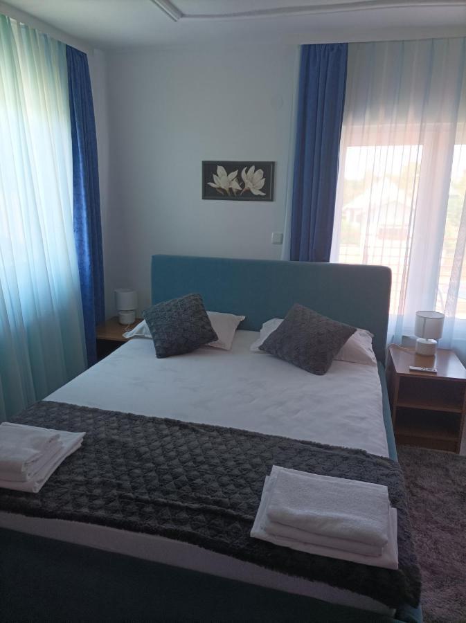 Hotel Arena Nikic Ossero Esterno foto