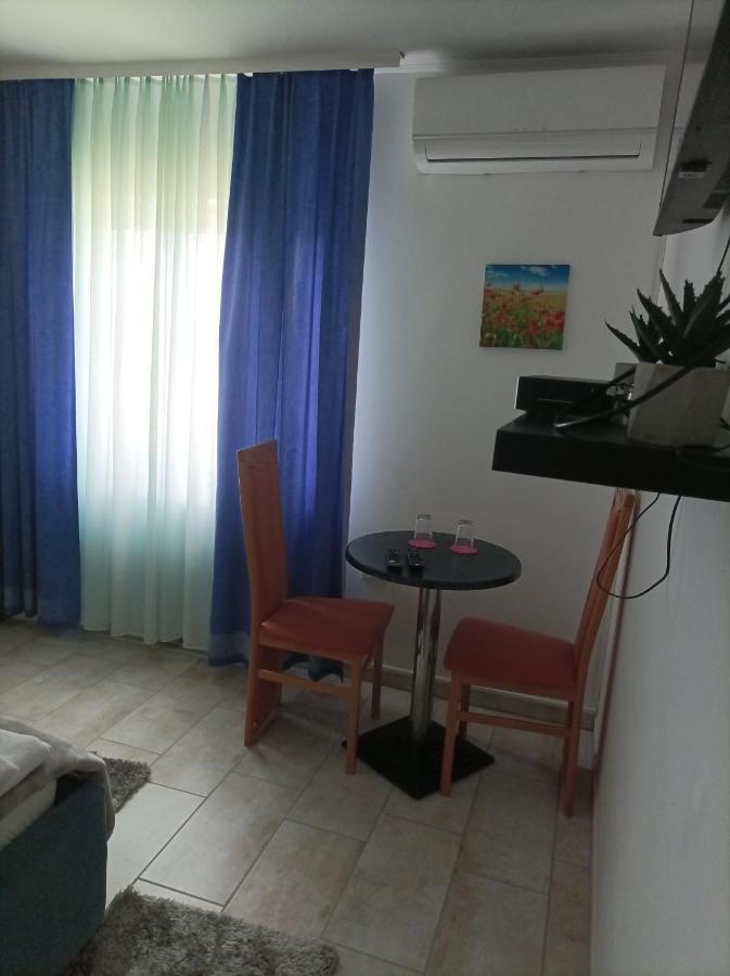 Hotel Arena Nikic Ossero Esterno foto